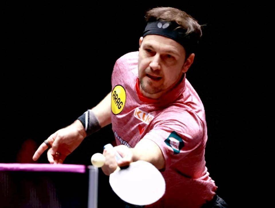 日本乒乓球队力克瑞典乒乓球队，波尔送出助攻