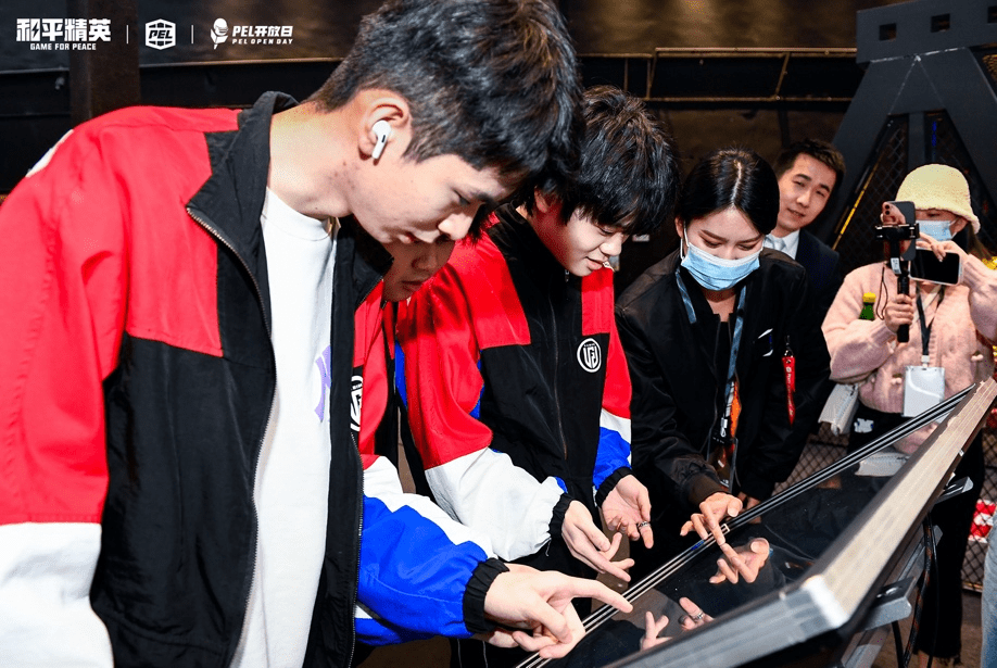 关于和平精英队主教练发声，誓言带队登顶的信息