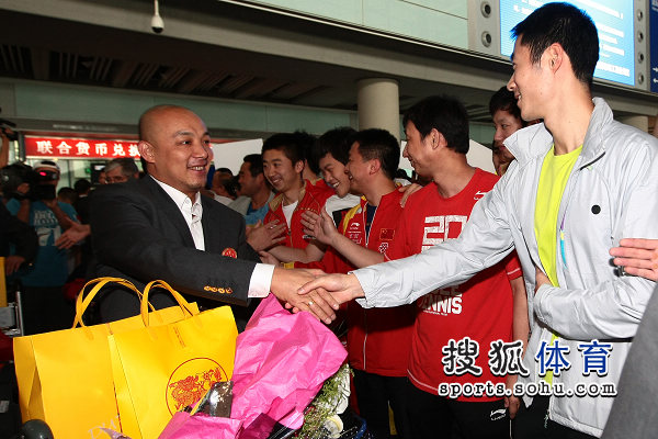 马来西亚队力克印度队，马琳带队取胜