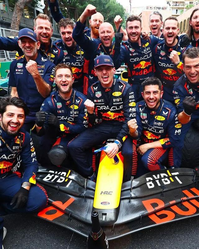 雷诺车队轻取哈斯车队,维斯塔潘带队取胜的简单介绍 雷诺车队轻取哈斯车队,维斯塔潘带队取胜的简单介绍