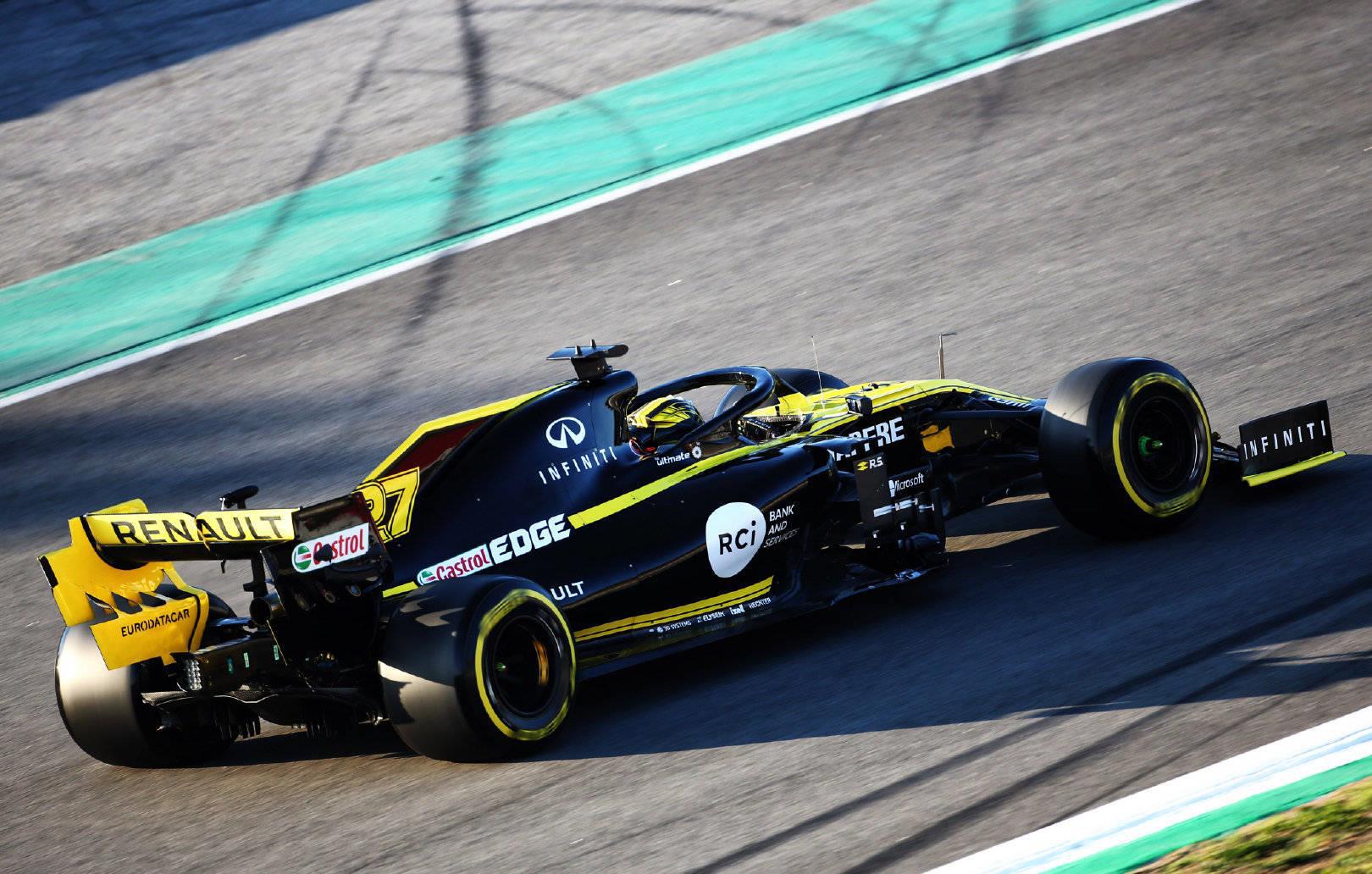 雷诺车队碾压梅赛德斯，皮亚斯特里扛起全队