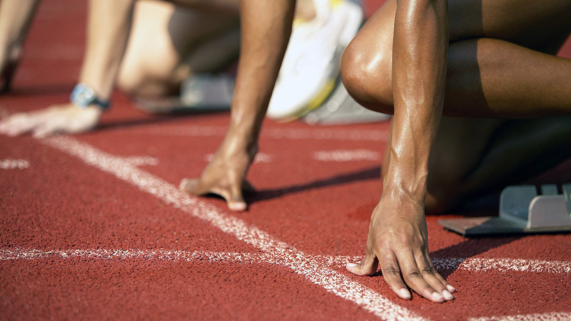 哈斯爆冷逆袭，佩雷兹一骑绝尘！迈阿密站上演秩序颠覆者之战