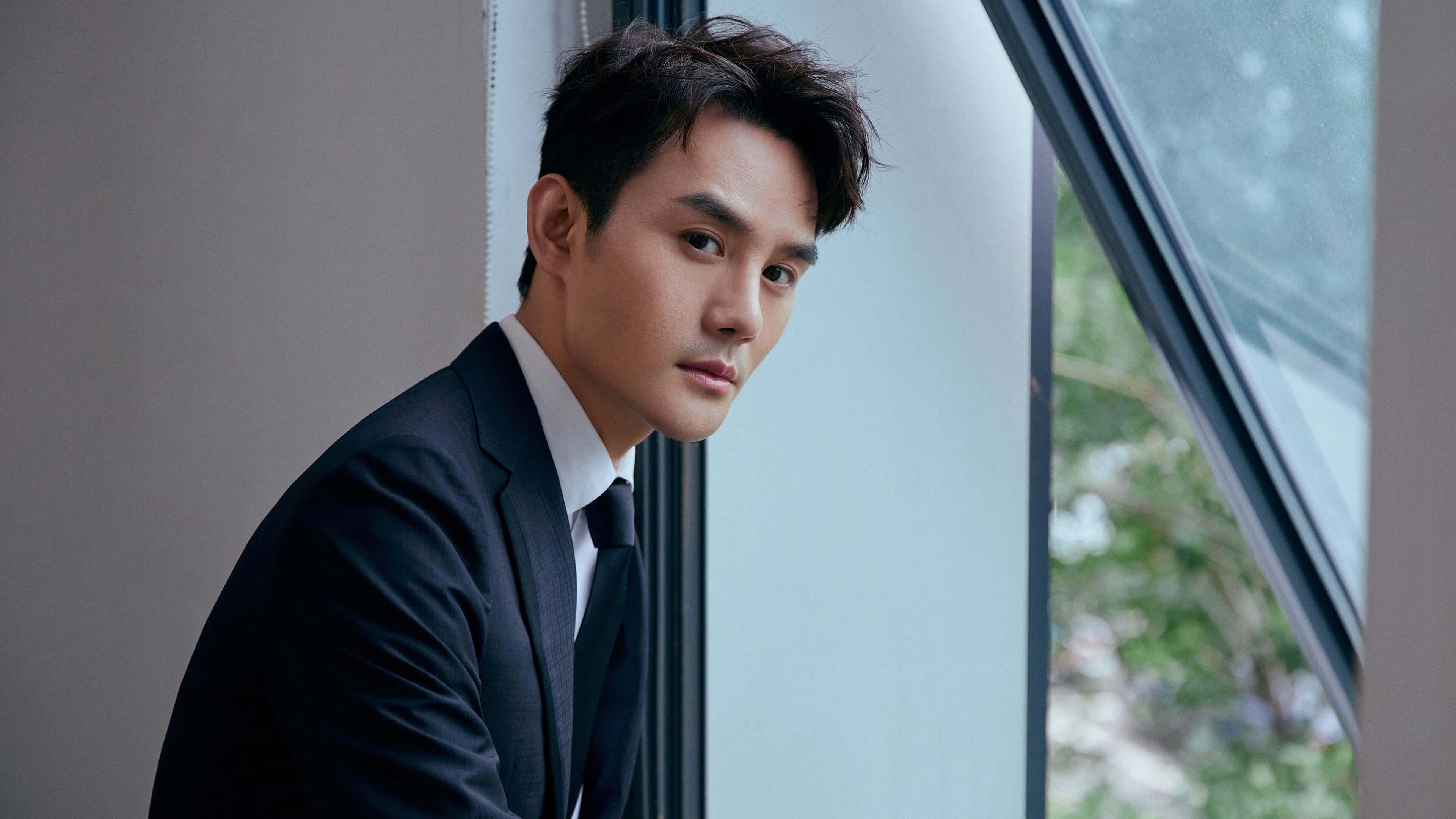 昨夜双王，一个在弯道统治地面，一个在空中统治时间