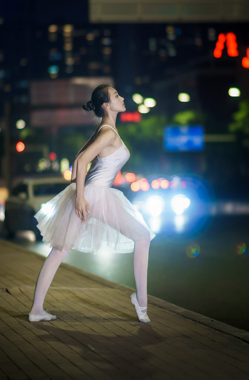 飞驰的篮球，当斯台普斯化身街道赛道，快船用赛道超车斩落猛龙