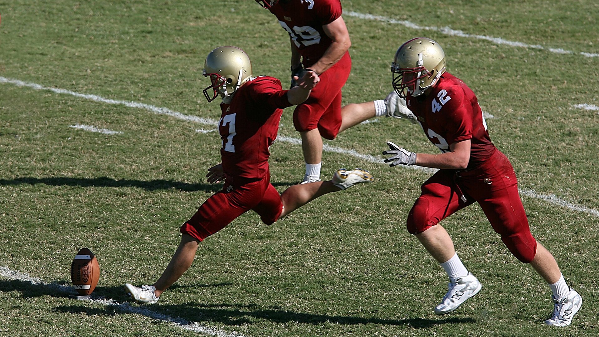 纪录与冷门，当阿拉巴改写历史，芬兰吹响变革号角