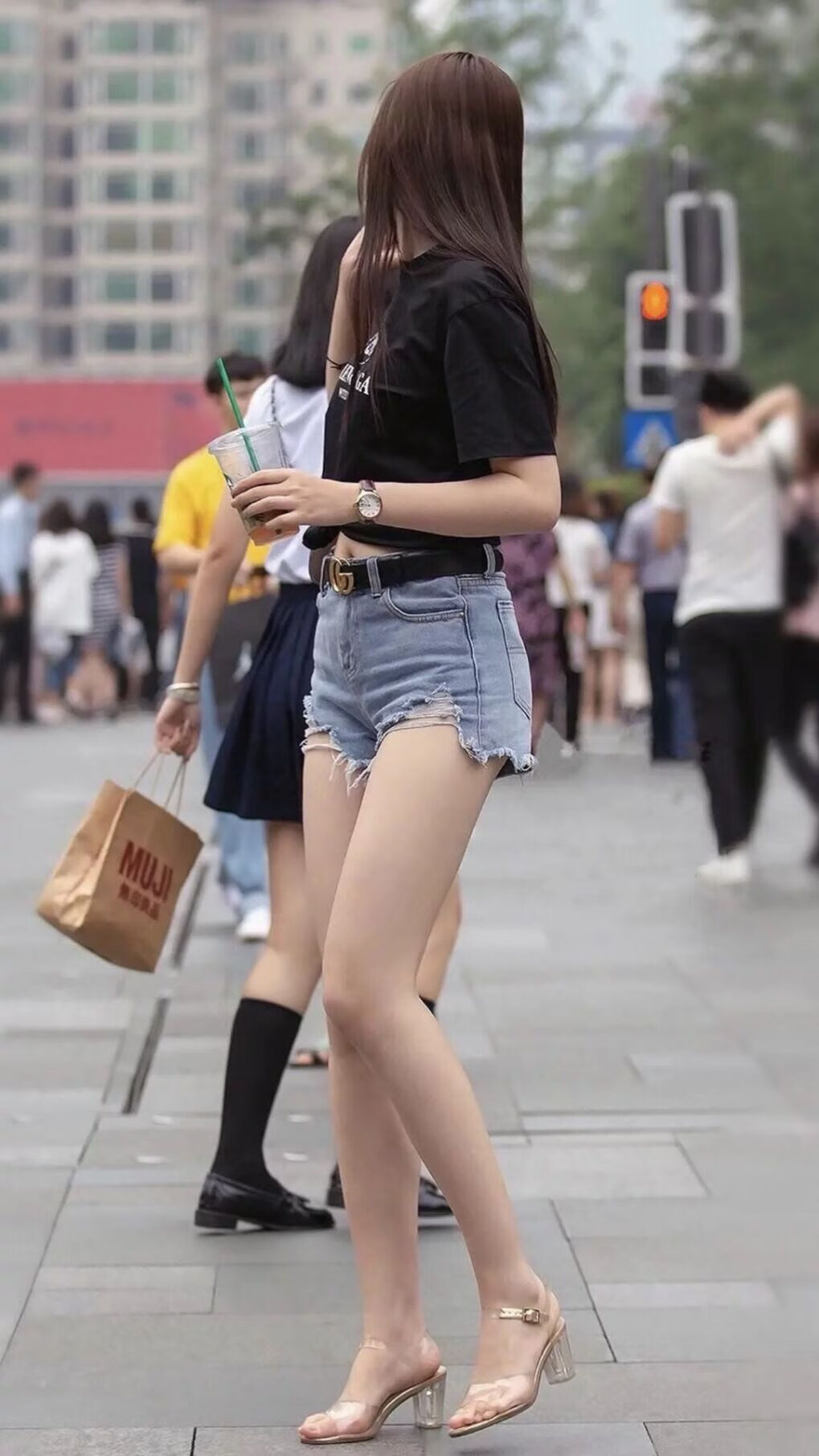 沙漠奇迹，2026世界杯四分之一决赛，阿联酋力克罗马尼亚，苏亚雷斯红星闪耀多哈